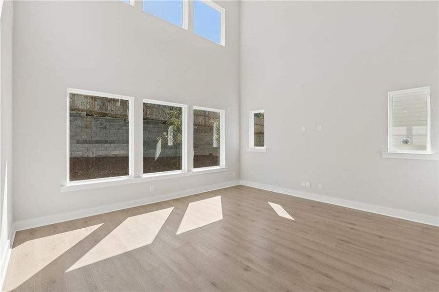 Spacious, unfurnished interior of a new home in Settingdown Farms, Cumming (Image 18).