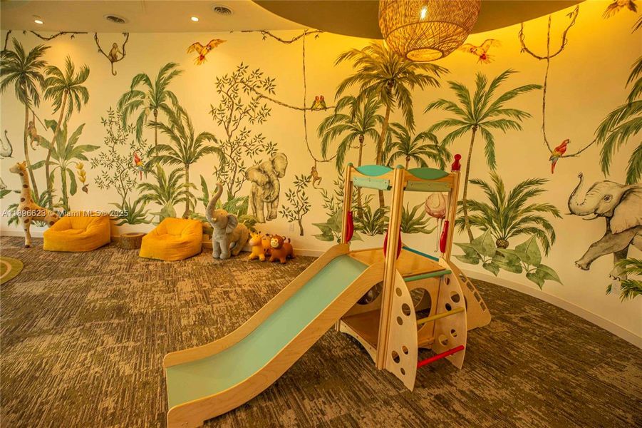 Community amenities in , Miami (Image 53). Community amenities in , Miami (Image 53).