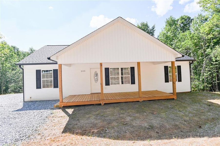 Exterior details and patio area of a home in , Dahlonega (Image 4).