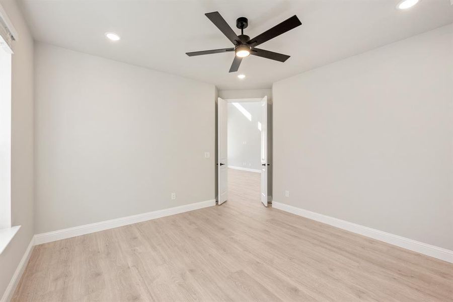 Spacious, unfurnished interior of a new home in Creekview Meadows, Pilot Point (Image 38). Spacious, unfurnished interior of a new home in Creekview Meadows, Pilot Point (Image 38).