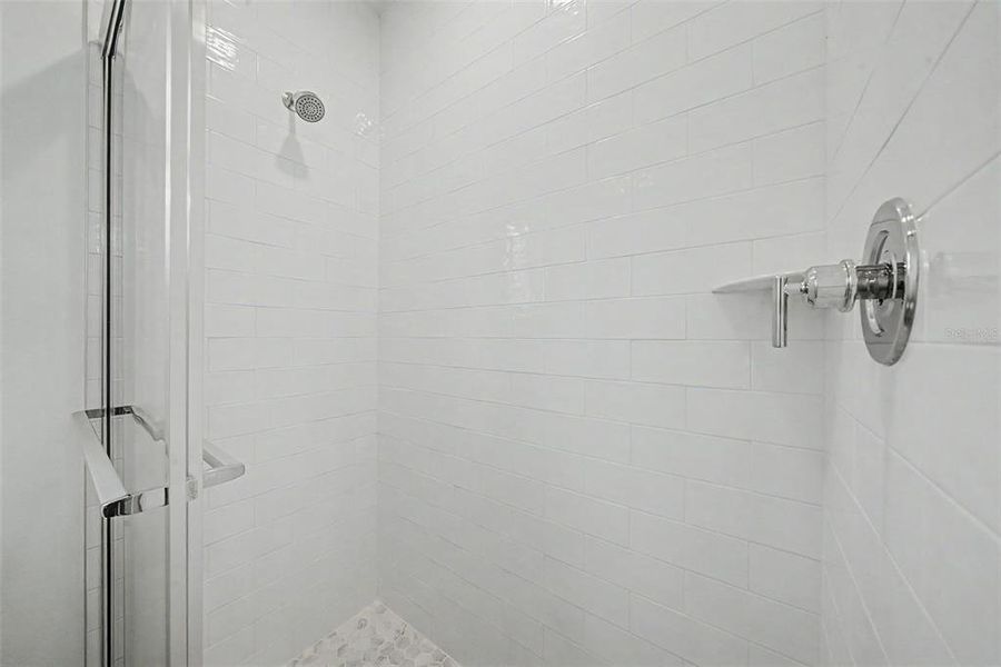 Close-up of interior finishes inside a home in , Sebring (Image 22).