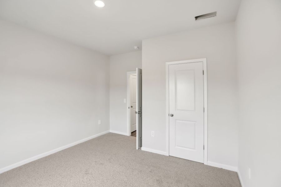 Spacious, unfurnished interior of a new home in Manning Mill, Adairsville (Image 12). Spacious, unfurnished interior of a new home in Manning Mill, Adairsville (Image 12).