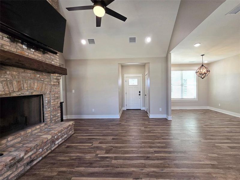 Spacious, unfurnished interior of a new home in , Van (Image 16). Spacious, unfurnished interior of a new home in , Van (Image 16).