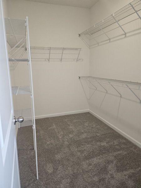 Spacious, unfurnished interior of a new home in Edgefield, Loris (Image 14).