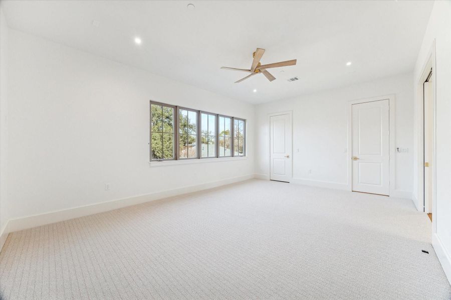 Spacious, unfurnished interior of a new home in , Spring Valley Village (Image 38).