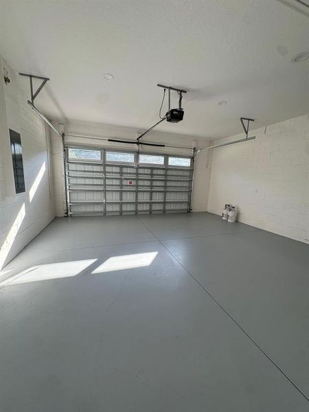 Spacious, unfurnished interior of a new home in Ridgehaven, Ormond Beach (Image 15).