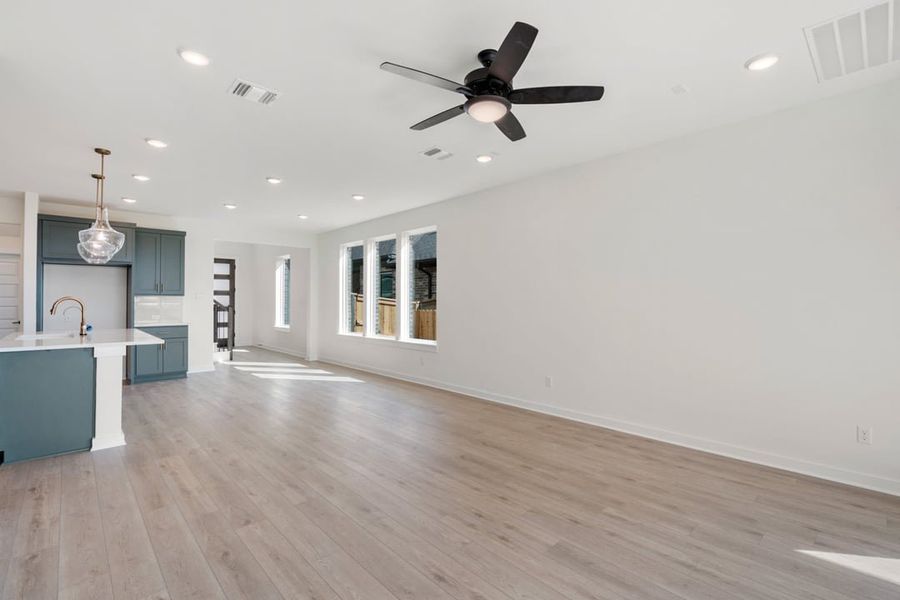 Spacious, unfurnished interior of a new home in Flora, Hutto (Image 29).