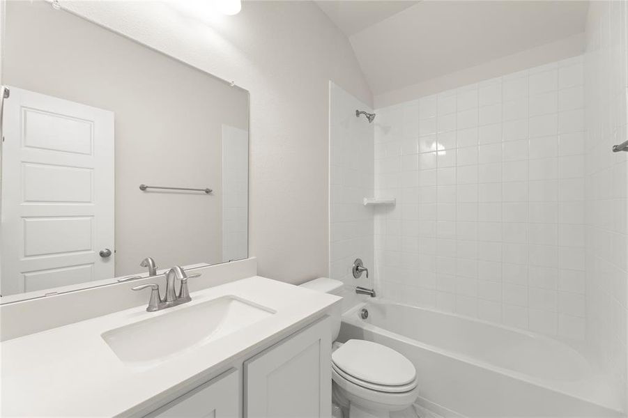 Furnished interior view inside a new home in Meadow Run, Melissa (Image 4). Furnished interior view inside a new home in Meadow Run, Melissa (Image 4).