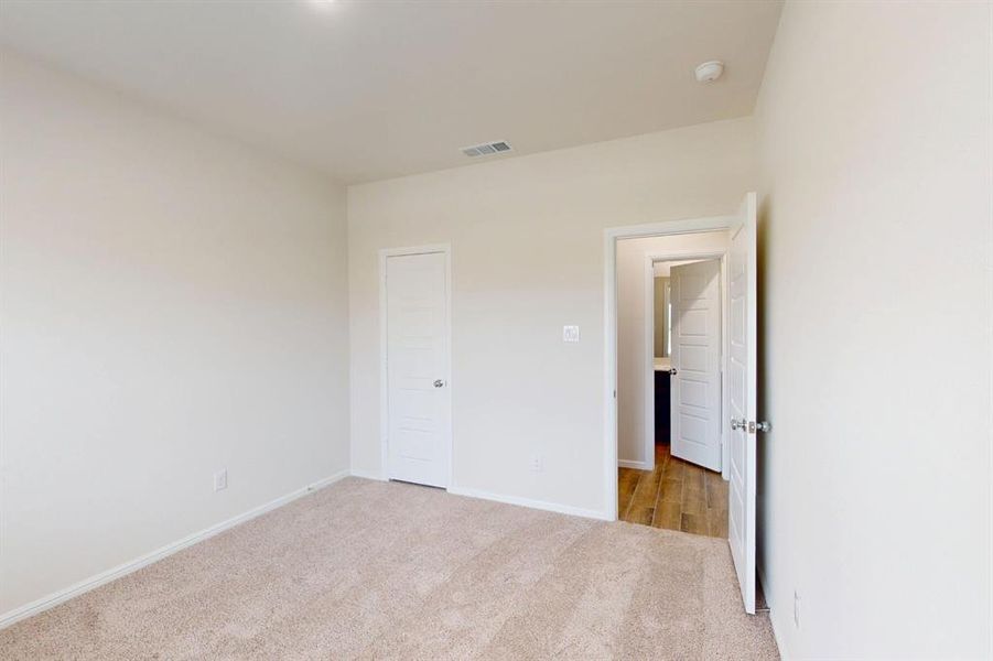 Spacious, unfurnished interior of a new home in Elevon, Lavon (Image 32). Spacious, unfurnished interior of a new home in Elevon, Lavon (Image 32).