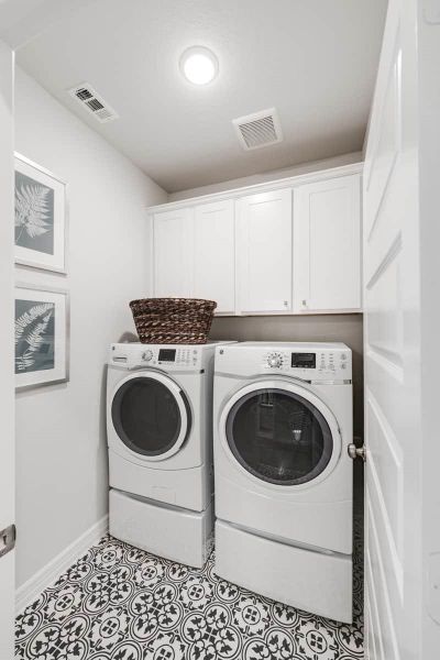 Furnished interior view inside a new home in Oakhill Reserve, Tomball (Image 14).