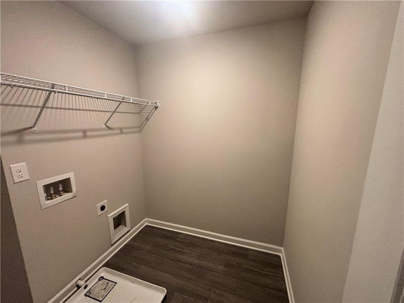 Spacious, unfurnished interior of a new home in , Calhoun (Image 13).