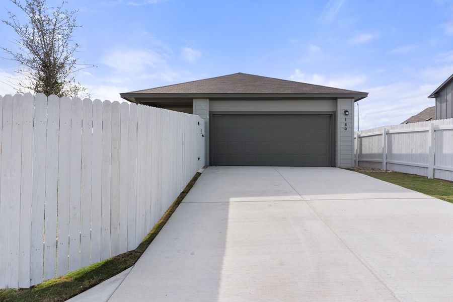 035_lb105616_249 035_lb105616_249