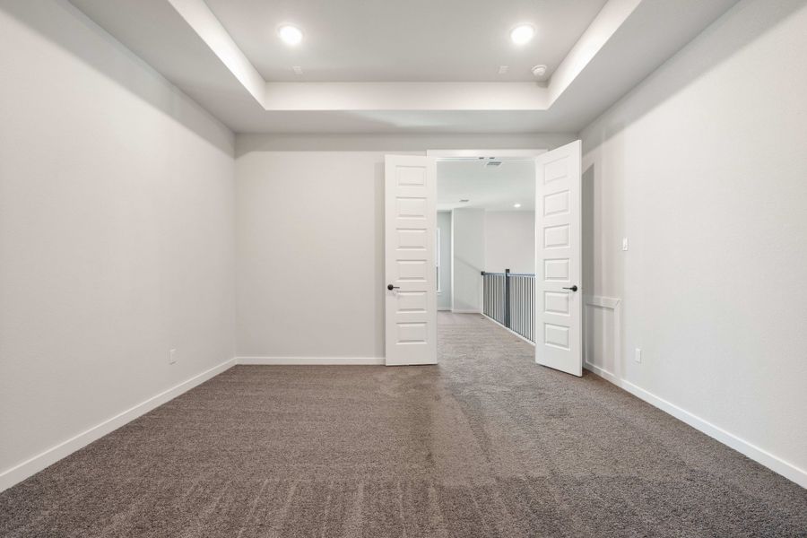 Spacious, unfurnished interior of a new home in Wolf Ranch, Georgetown (Image 44).