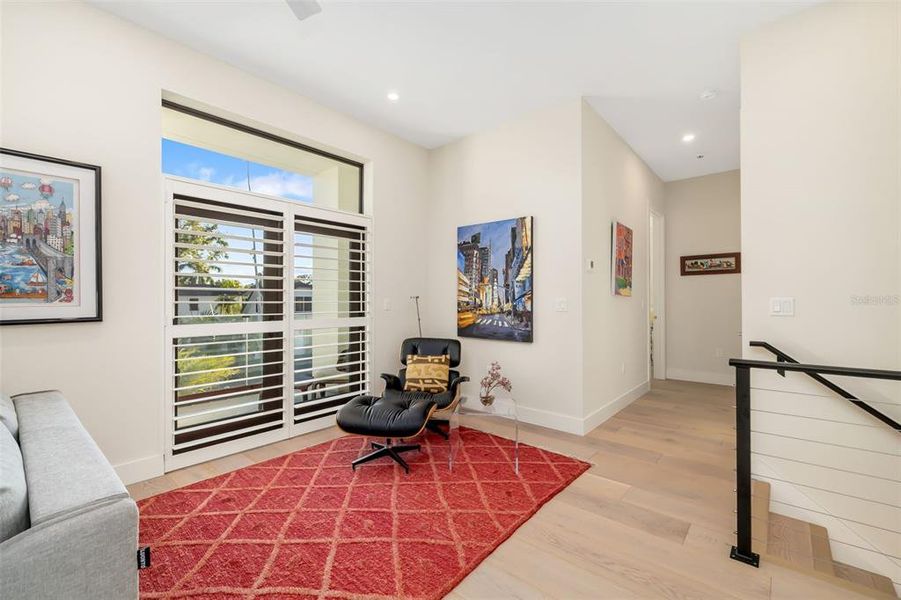 Furnished interior view inside a new home in , Sarasota (Image 56).