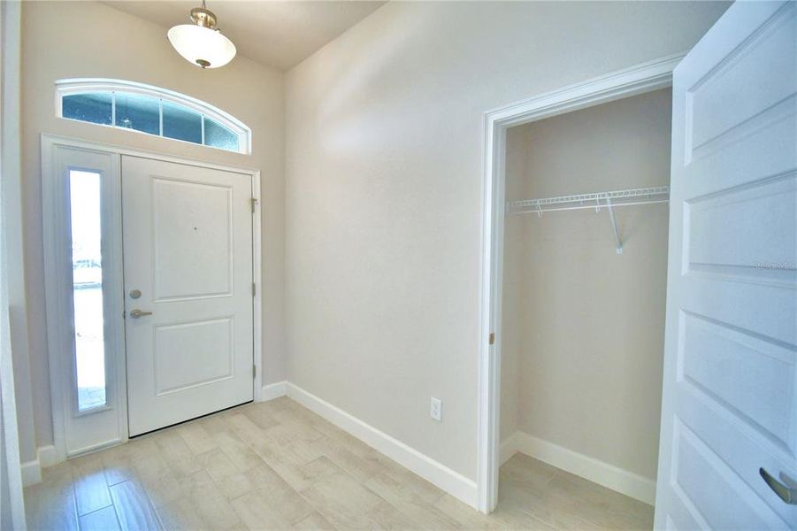 Spacious, unfurnished interior of a new home in Lake Juliana Estates, Auburndale (Image 19). Spacious, unfurnished interior of a new home in Lake Juliana Estates, Auburndale (Image 19).