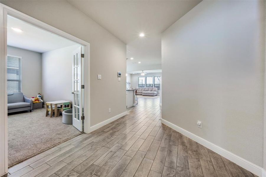 Spacious, unfurnished interior of a new home in , Krum (Image 20).