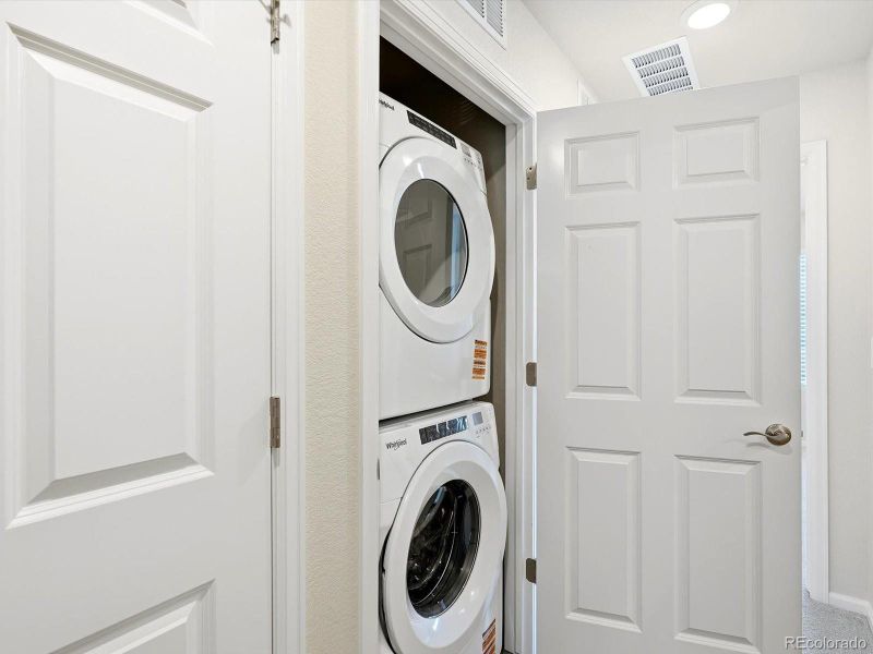 Image 29 of a home in Three Hills.