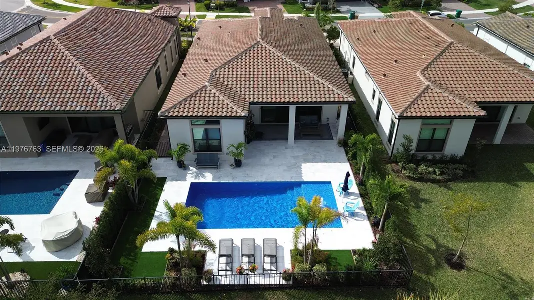 Image 28 of a home in .