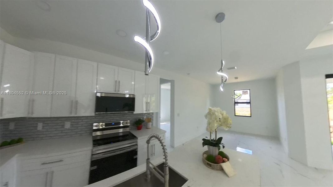 Furnished interior view inside a new home in , Lehigh Acres (Image 11). Furnished interior view inside a new home in , Lehigh Acres (Image 11).