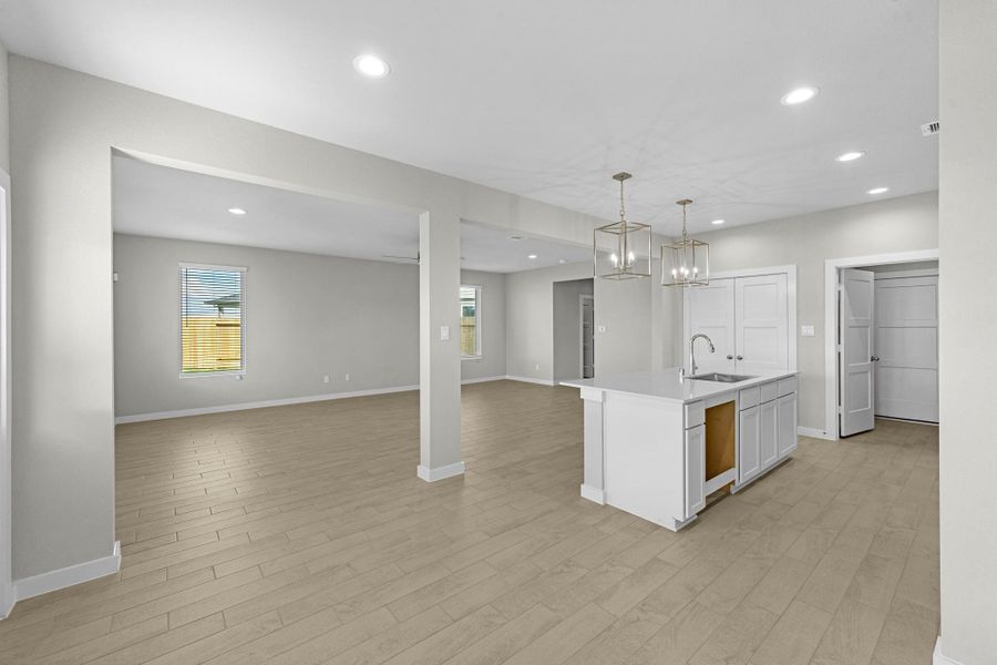 Spacious, unfurnished interior of a new home in Grand Oaks Village, Houston (Image 18). Spacious, unfurnished interior of a new home in Grand Oaks Village, Houston (Image 18).