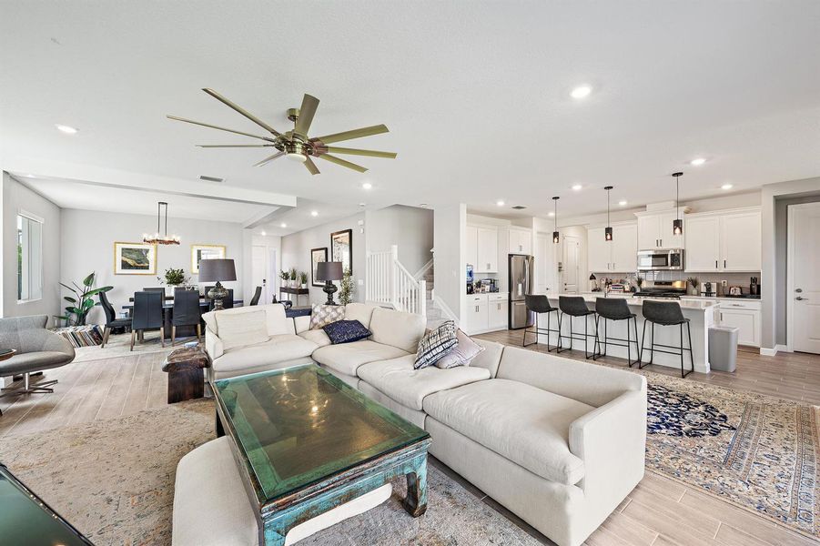 1525 Stockbridge St-11