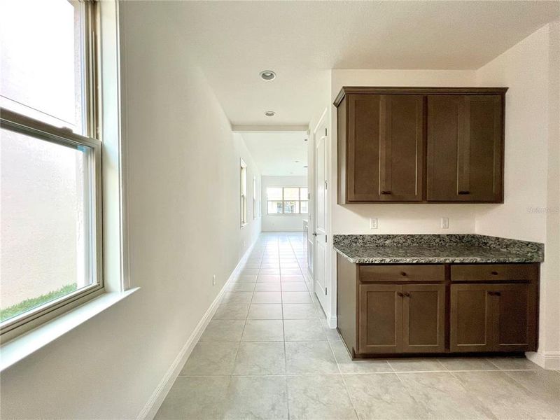 Furnished interior view inside a new home in , Orlando (Image 10).