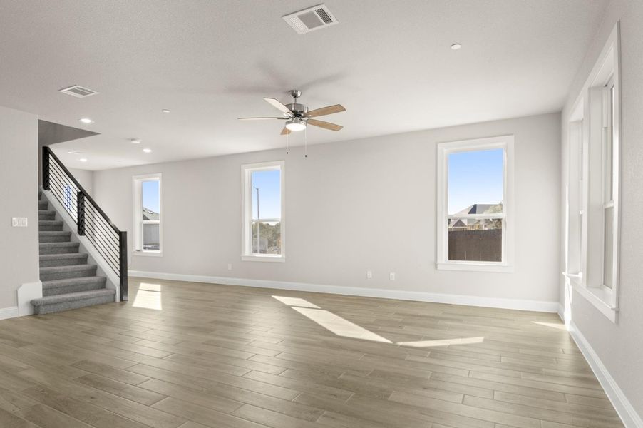 Spacious, unfurnished interior of a new home in Clear Creek, Round Rock (Image 29).