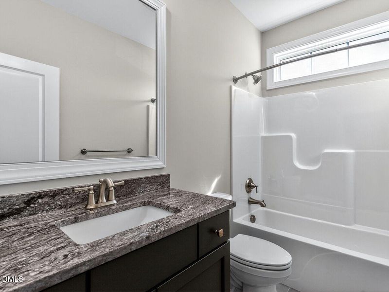 038-1280x960-bathroom