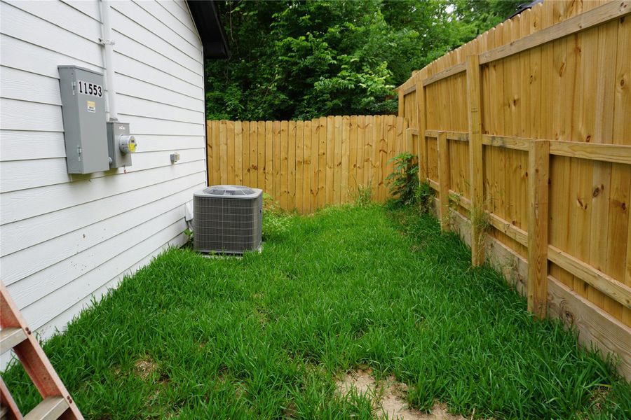 Exterior details and patio area of a home in , Willis (Image 19).