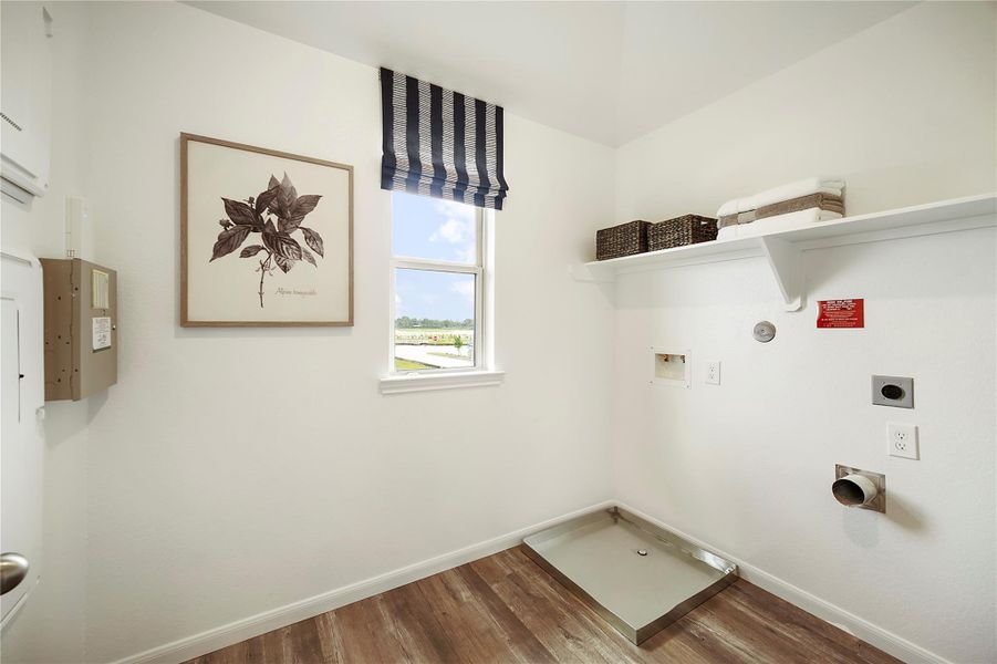 Furnished interior view inside a new home in Montgomery Ridge: Landmark Collection, Montgomery (Image 37).