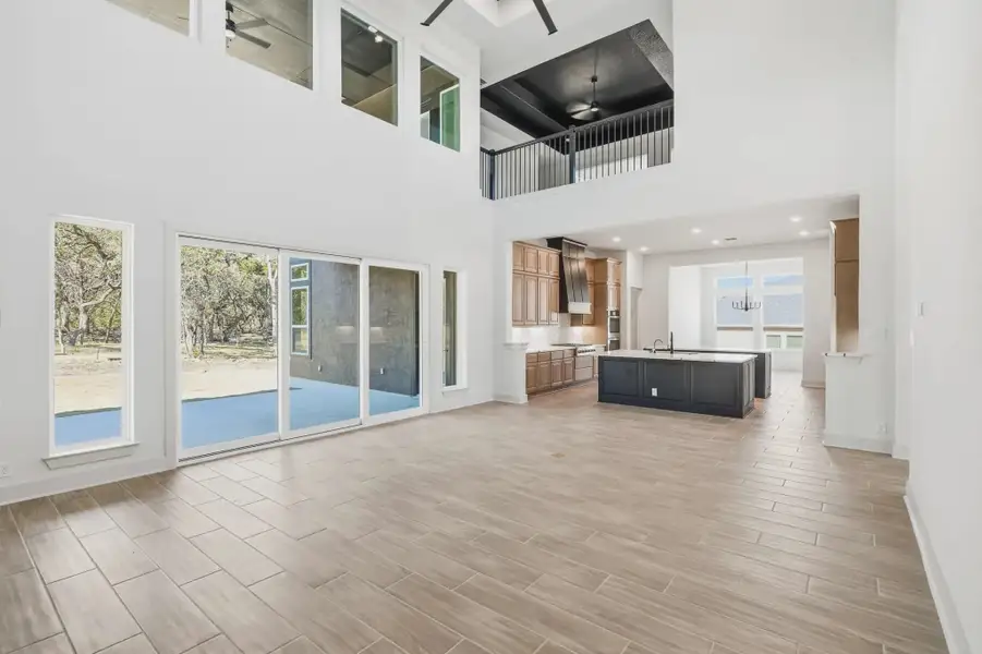 Spacious, unfurnished interior of a new home in Heimer Estates at Garden Ridge, San Antonio (Image 9).