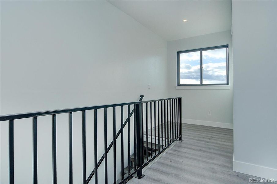 Spacious, unfurnished interior of a new home in , Buena Vista (Image 25).