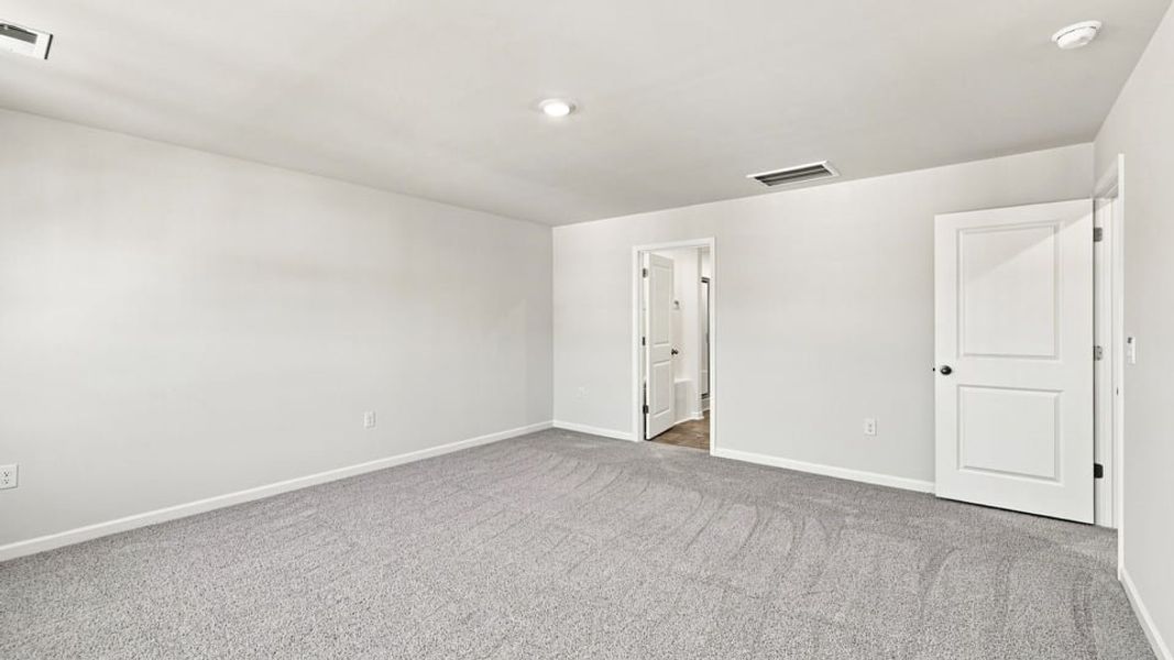 Spacious, unfurnished interior of a new home in Sherwood Gardens, Landrum (Image 36). Spacious, unfurnished interior of a new home in Sherwood Gardens, Landrum (Image 36).