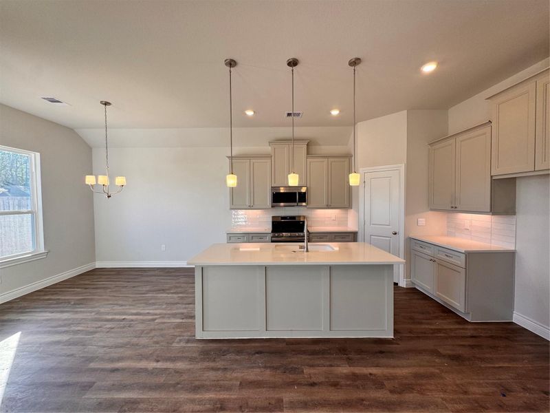 Furnished interior view inside a new home in Grand Oaks Reserve, Cleveland (Image 5). Furnished interior view inside a new home in Grand Oaks Reserve, Cleveland (Image 5).