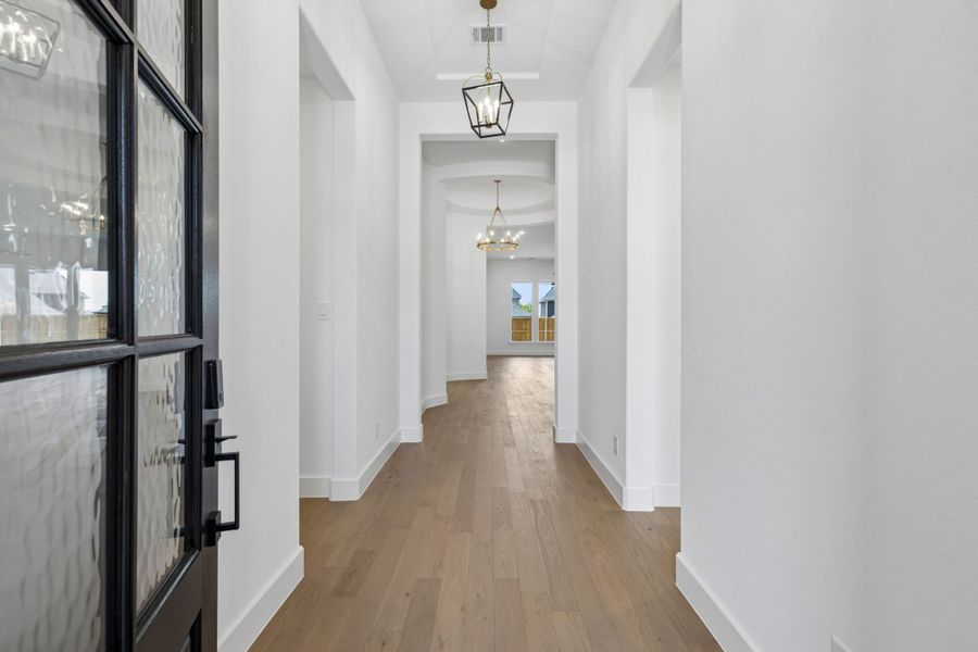 Spacious, unfurnished interior of a new home in The Parks at Wilson Creek, Celina (Image 20). Spacious, unfurnished interior of a new home in The Parks at Wilson Creek, Celina (Image 20).