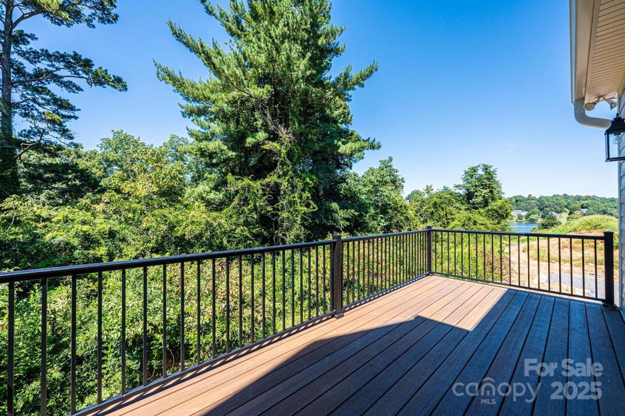 Image 47 of a home in .