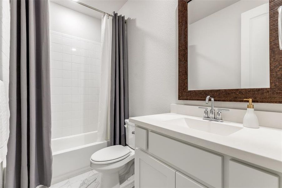 Furnished interior view inside a new home in Mantua Point, Van Alstyne (Image 32).