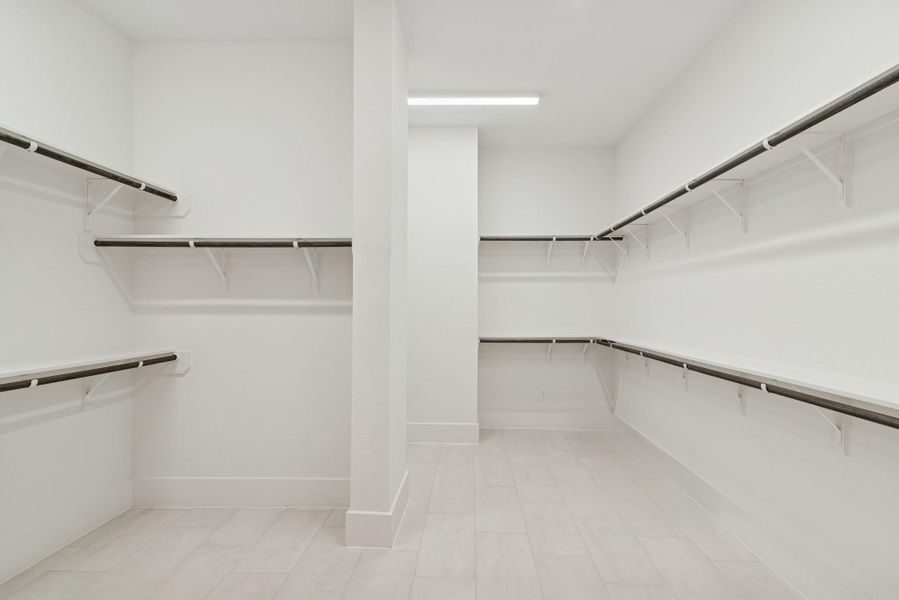 Spacious, unfurnished interior of a new home in Briarley, Montgomery (Image 27).