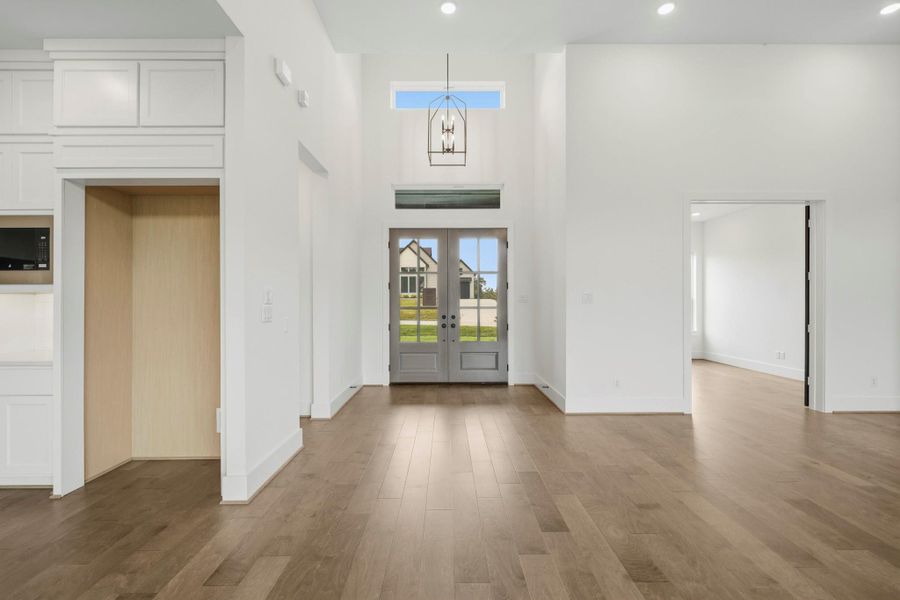 Spacious, unfurnished interior of a new home in Bentwood Farms, Montgomery (Image 33).