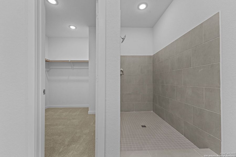 Image 27 of a home in Parkside: Coastline Collection.