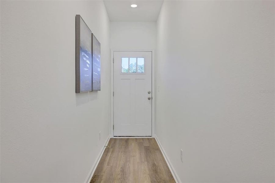 Spacious, unfurnished interior of a new home in Westview Manor, Jacksonville (Image 20).