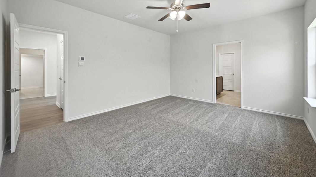 Spacious, unfurnished interior of a new home in Trailstone, Caddo Mills (Image 30).