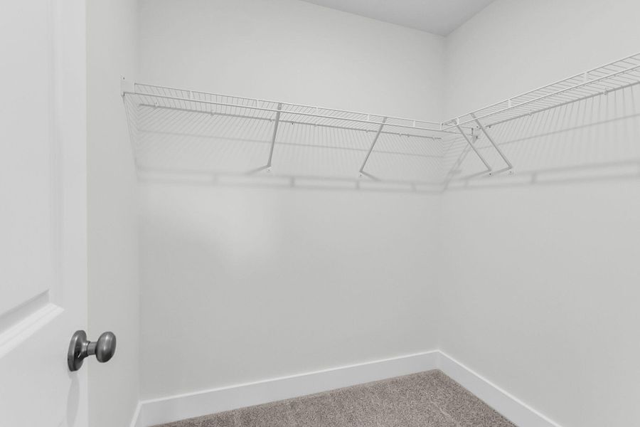 Spacious, unfurnished interior of a new home in , Charleston (Image 24).