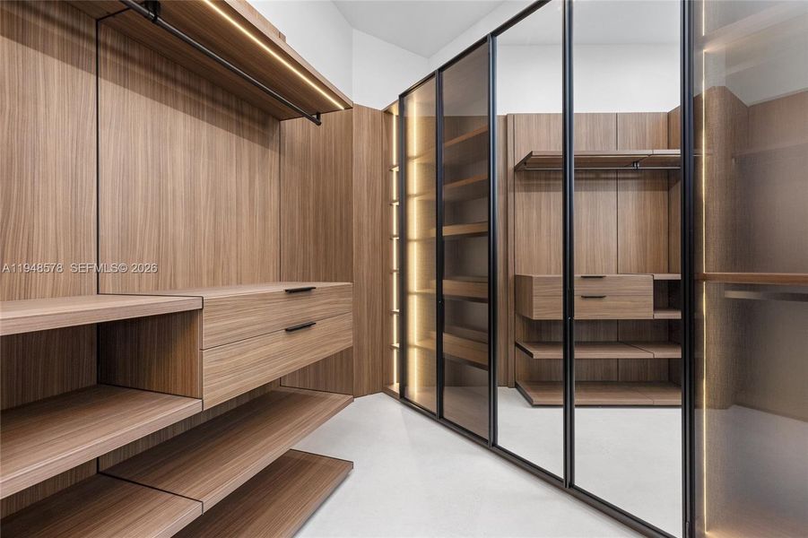 Furnished interior view inside a new home in , Fort Lauderdale (Image 17).