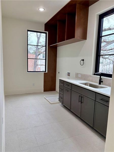 Image 15 of a home in .