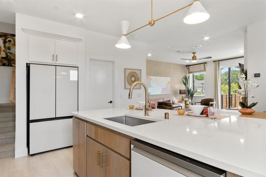 015-1805ParkviewDrive-Melissa-TX-75454-Kitchen.jpg-SMALL