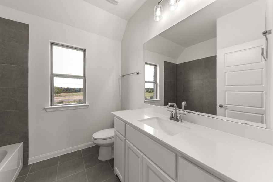 Furnished interior view inside a new home in Nelson Lake, Rockwall (Image 12).