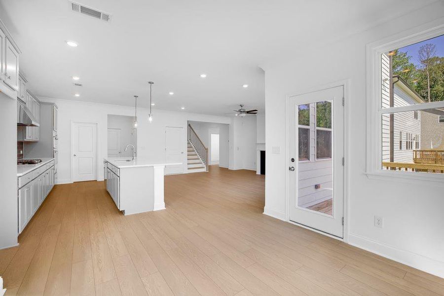 Spacious, unfurnished interior of a new home in Bailey Fence, Dacula (Image 20).