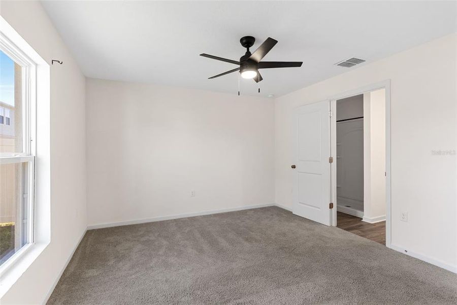 Spacious, unfurnished interior of a new home in Sumter Villas, Sumterville (Image 25).