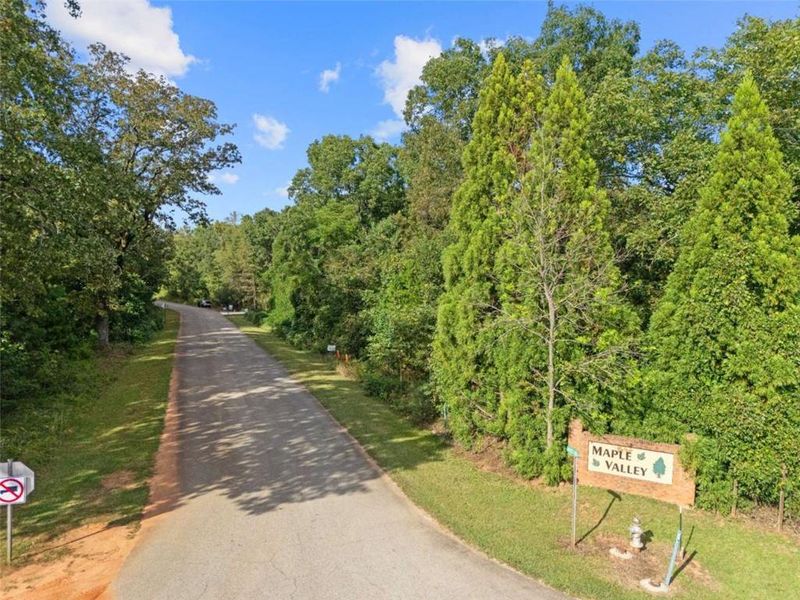 Exterior details and patio area of a home in , Jenkinsburg (Image 40).